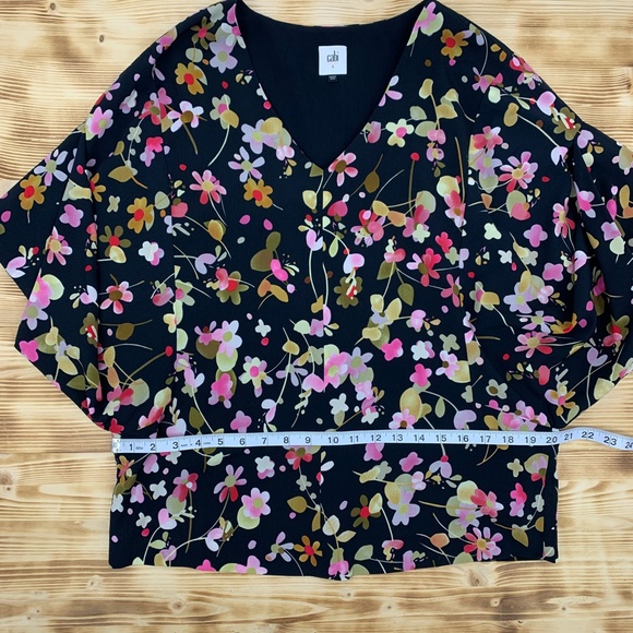 Cabi Charm Floral Print Blouse Style 3695 Sz Small - Picture 7 of 9